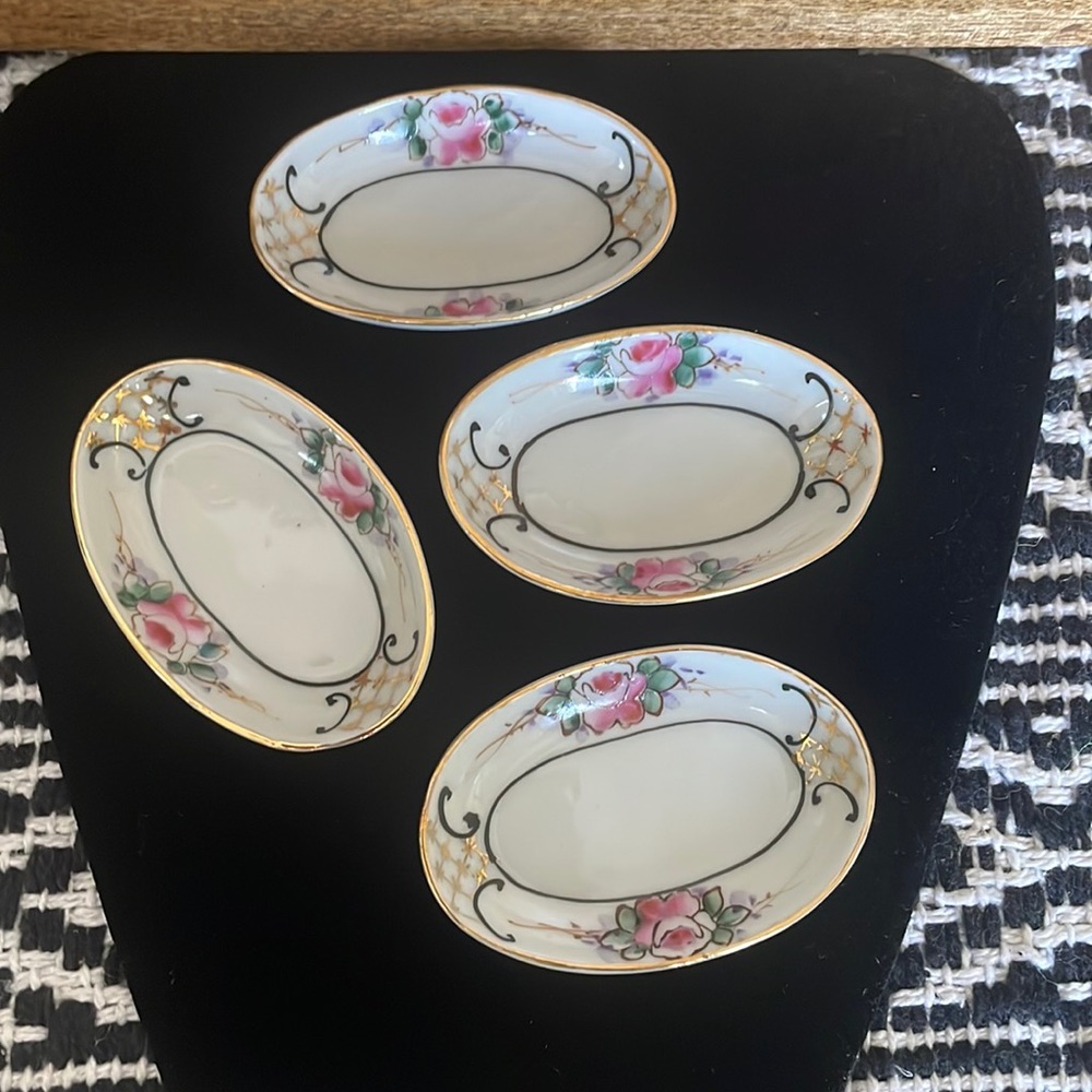 💕Antique Nippon Salt cellar/dishes ,set of 4.